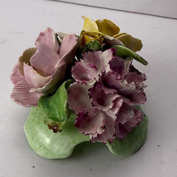 Vintage Basket of Porcelain Roses and Carnations Denton Bone China England - Picture 5 of 8